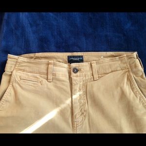 32x32 American Eagle Original Straight Pants